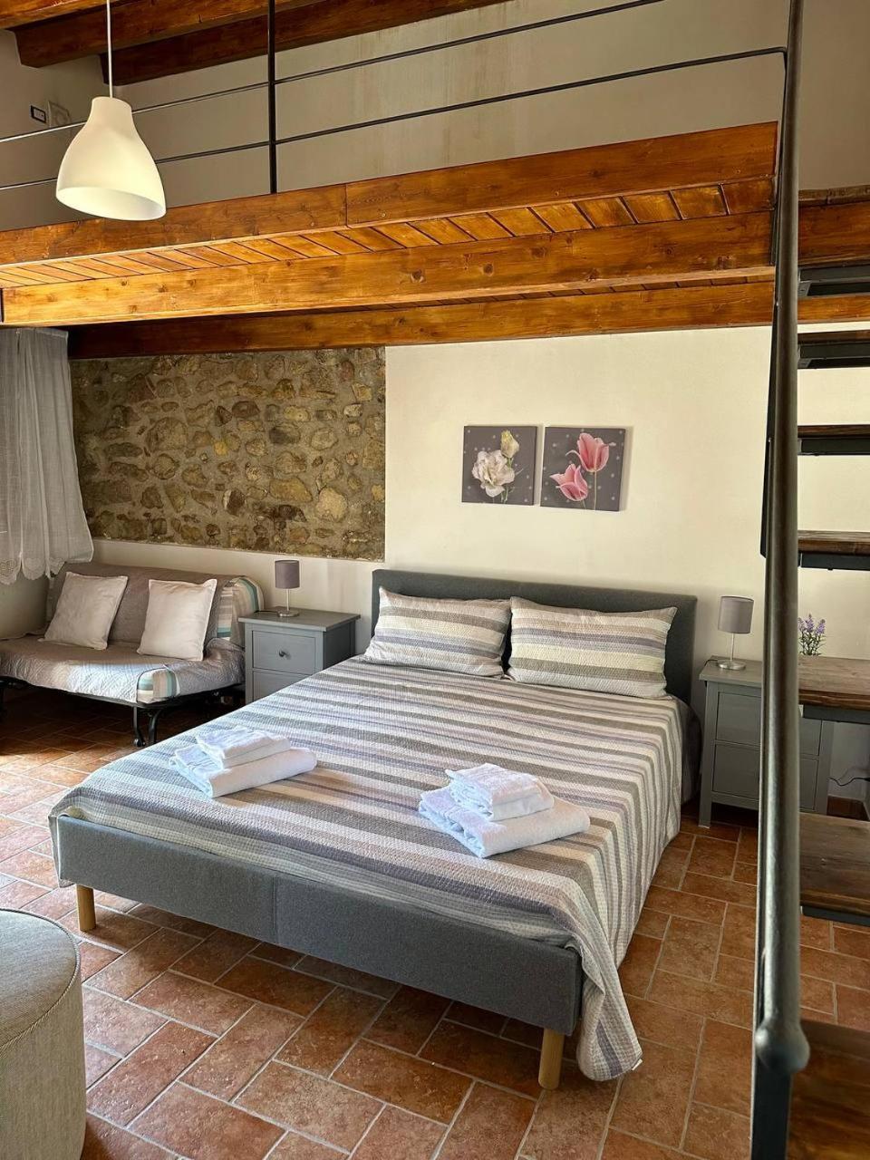 Roba Albanisi Hotel Aragona Eksteriør billede